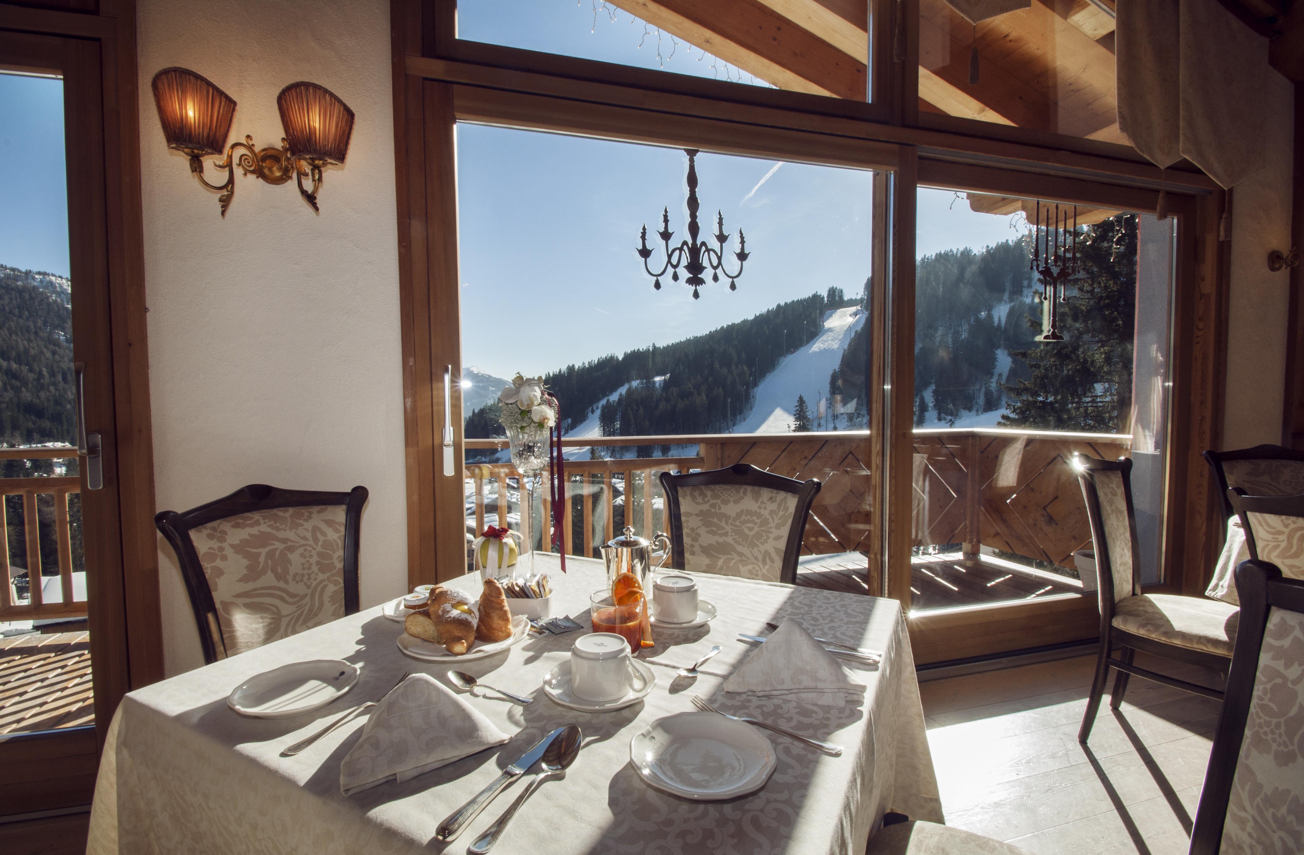 Cristal Palace Hotel Madonna di Campiglio Bagian luar foto