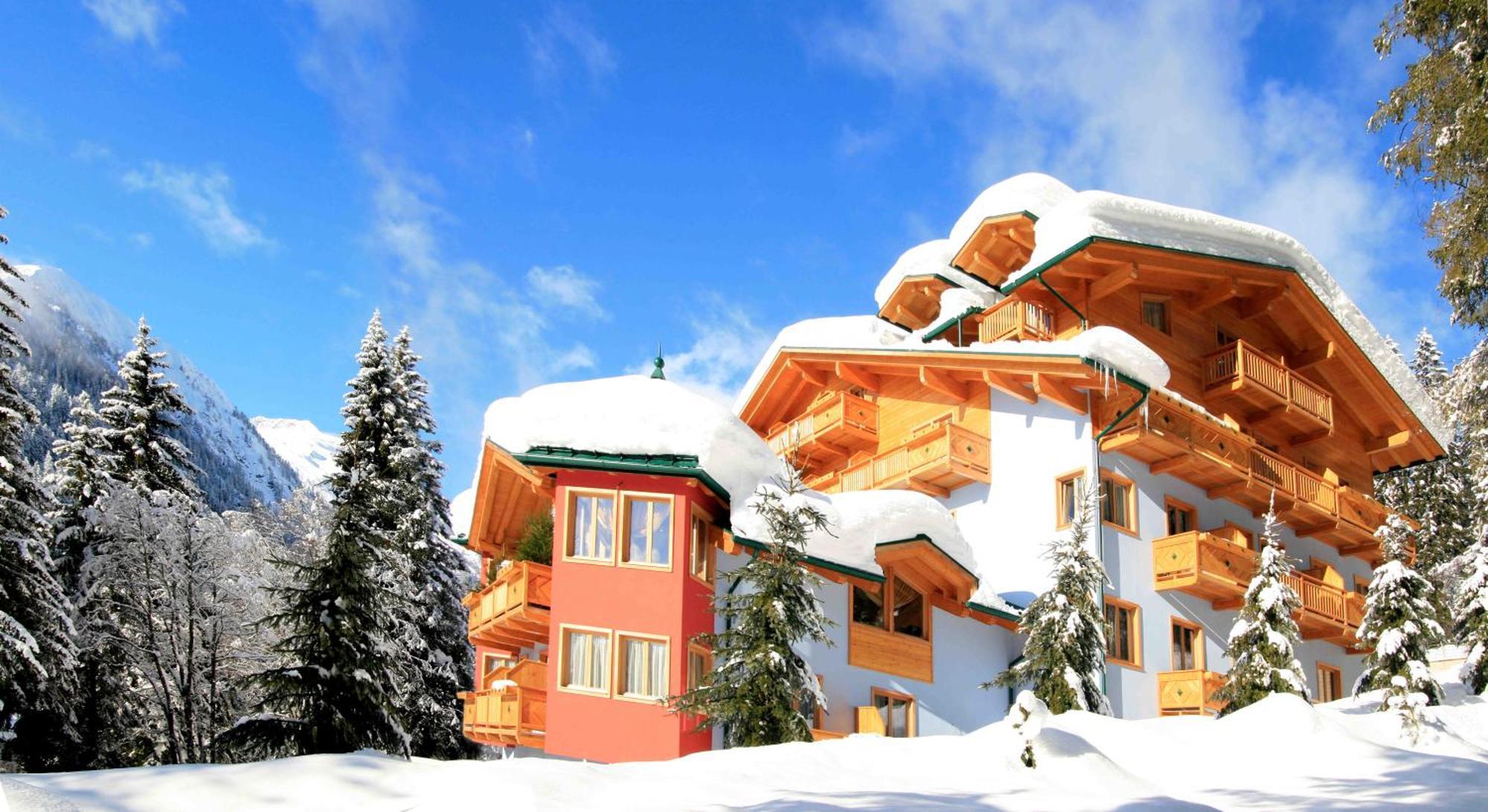 Cristal Palace Hotel Madonna di Campiglio Bagian luar foto