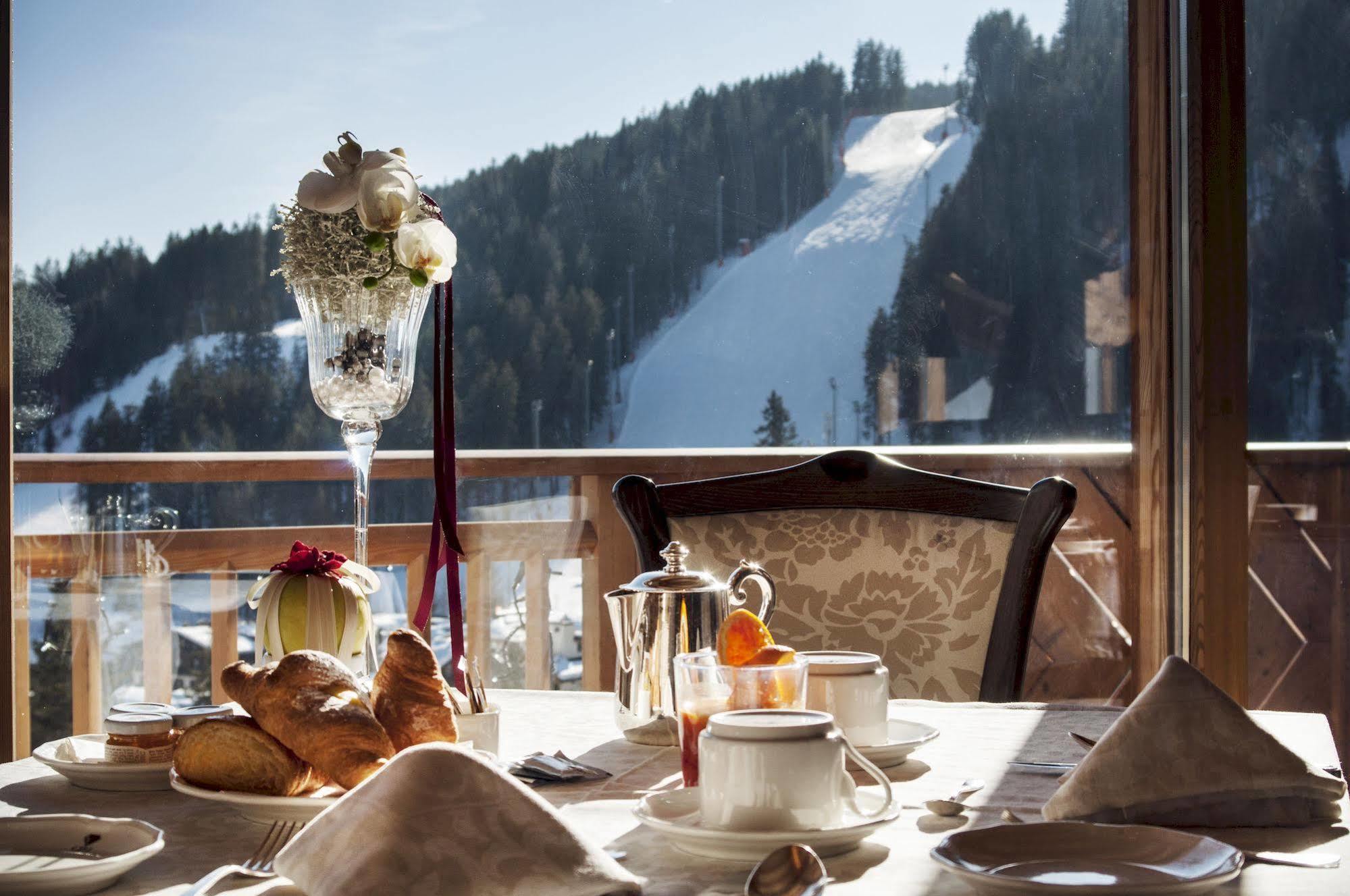 Cristal Palace Hotel Madonna di Campiglio Bagian luar foto