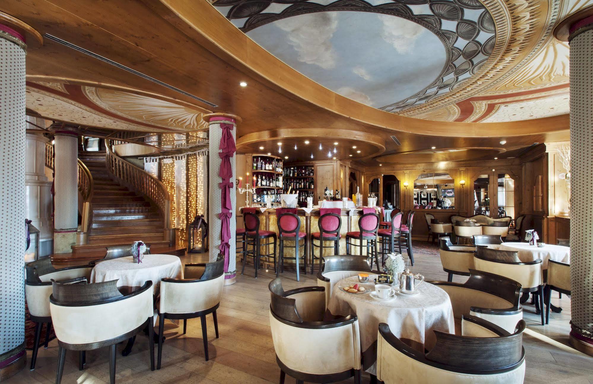 Cristal Palace Hotel Madonna di Campiglio Bagian luar foto